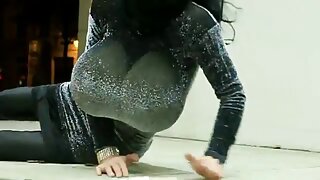 گندی لڑکی نے اپنے من ...